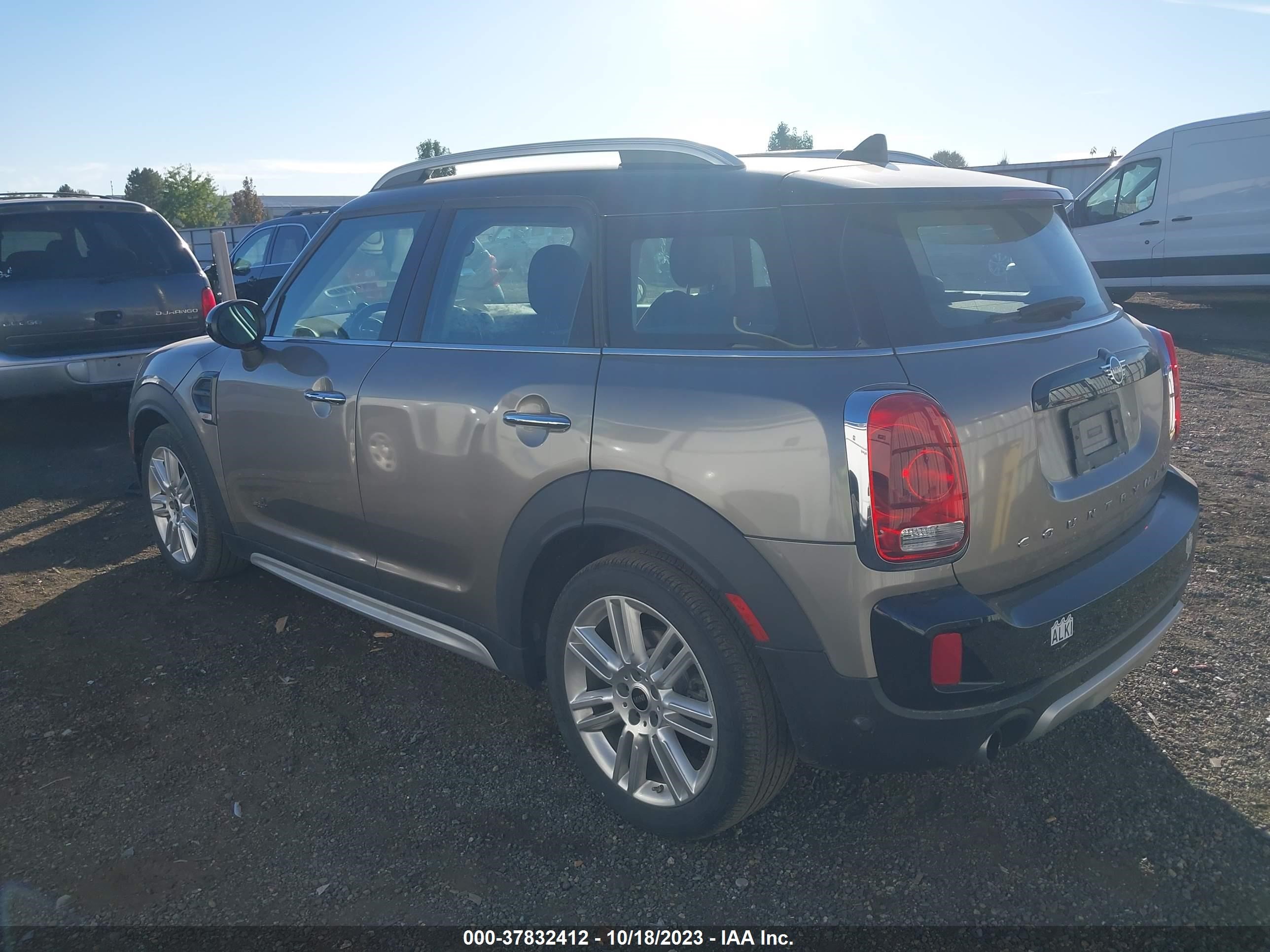 Photo 2 VIN: WMZYV5C50K3E05000 - MINI COUNTRYMAN 