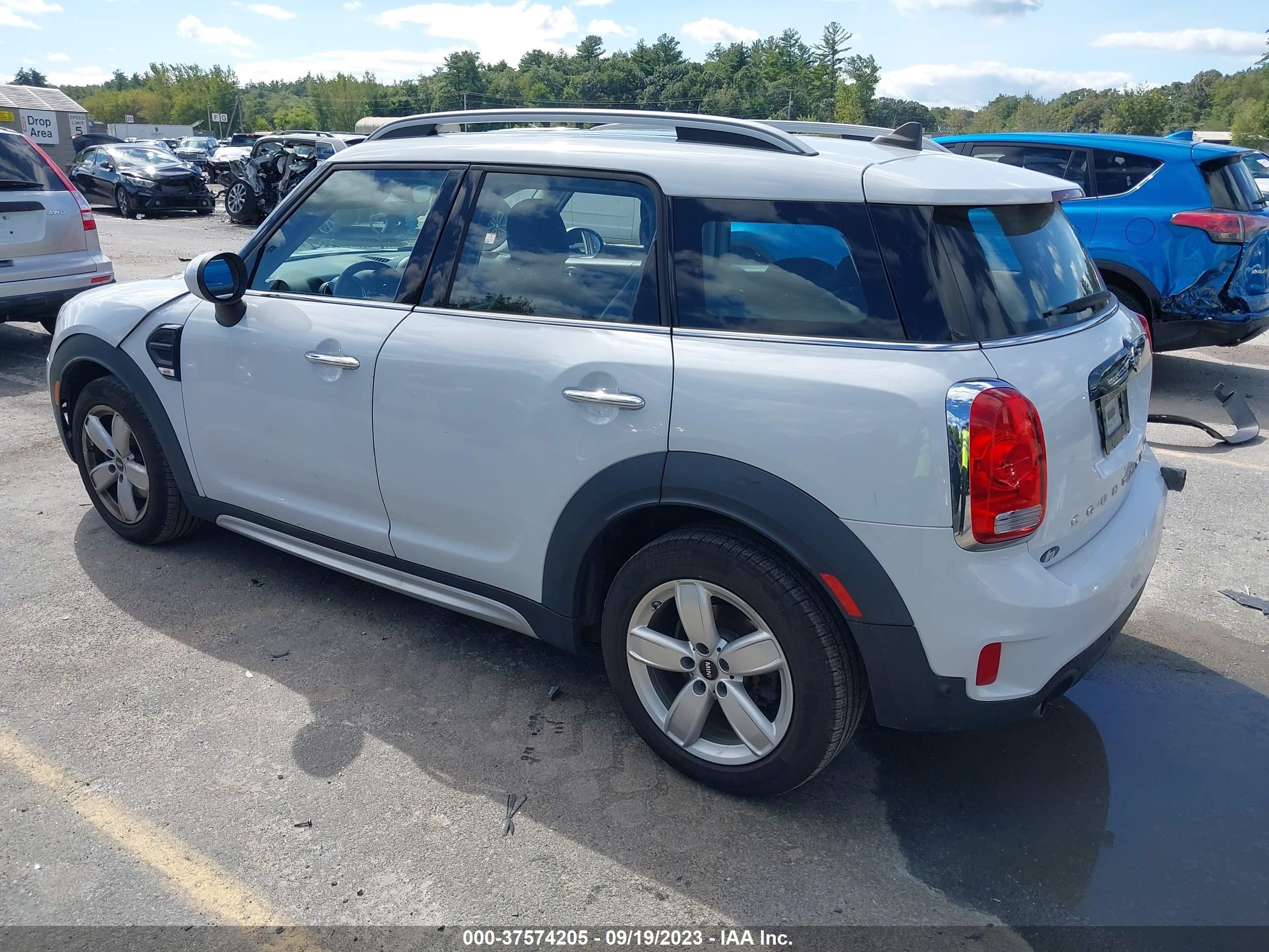 Photo 2 VIN: WMZYV5C5XK3F58175 - MINI COUNTRYMAN 