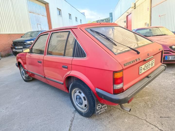 Photo 2 VIN: WOLO00044E2610054 - OPEL KADETT HATCHBACK 