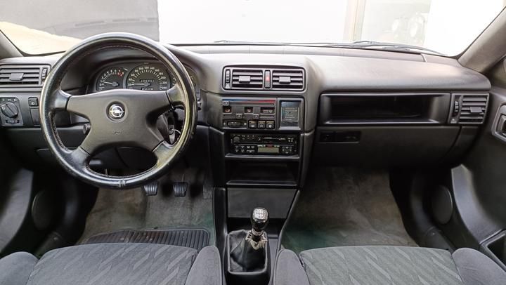 Photo 4 VIN: WOLO00085M1281898 - OPEL CALIBRA 