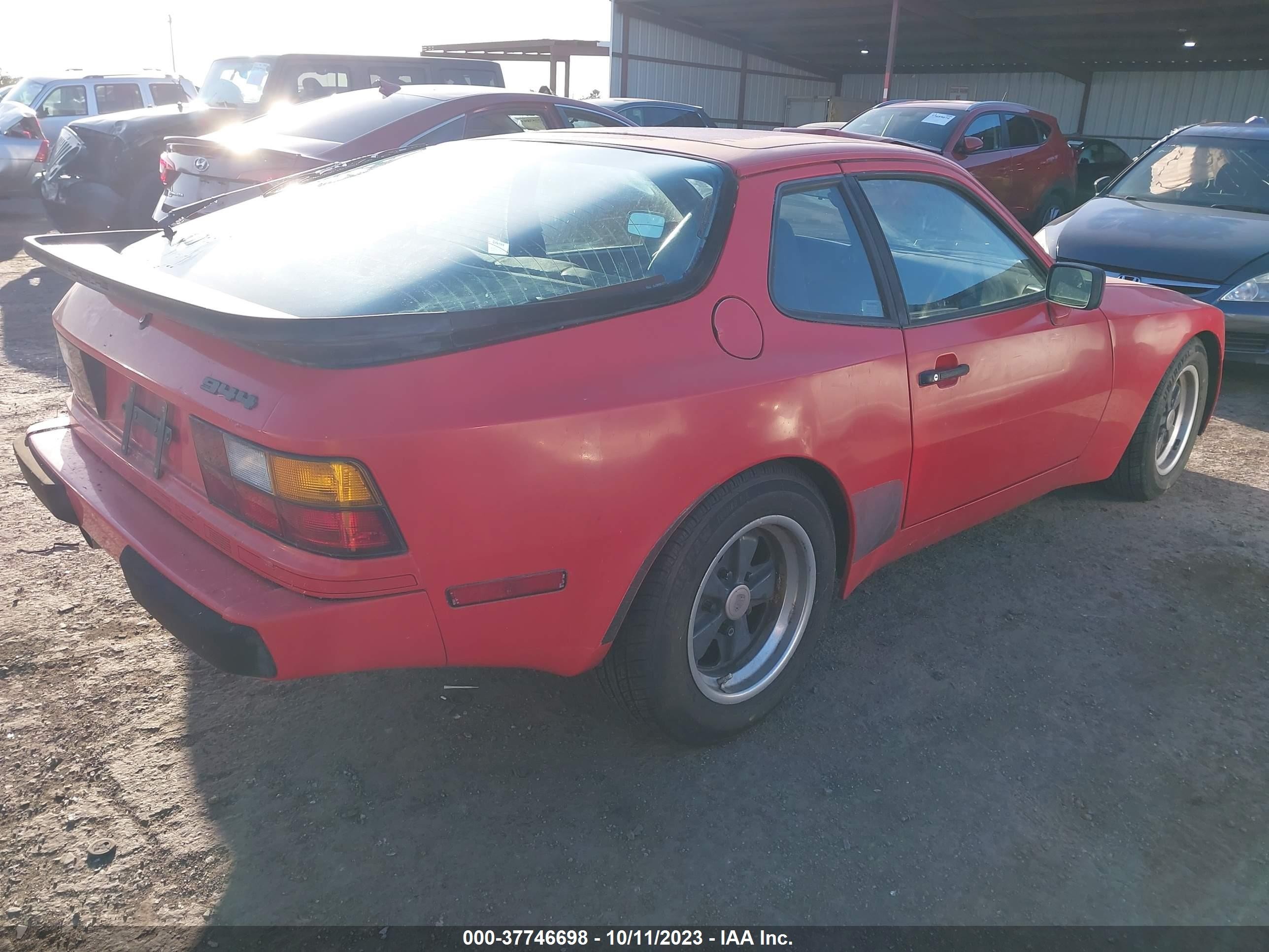 Photo 3 VIN: WP0AA0940FN451769 - PORSCHE 944 