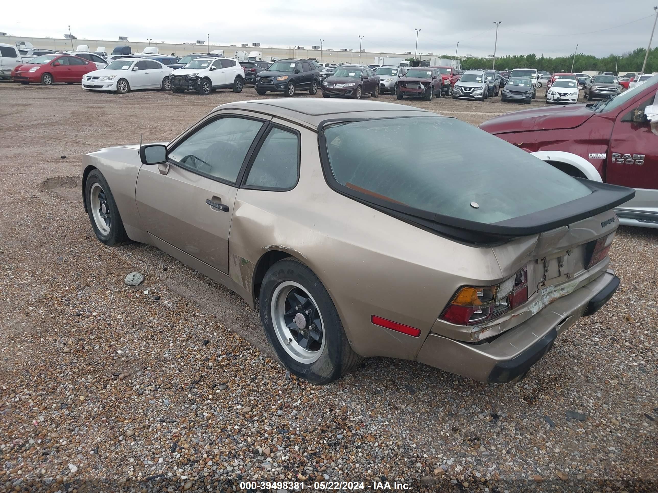 Photo 2 VIN: WP0AA0947DN457758 - PORSCHE 944 