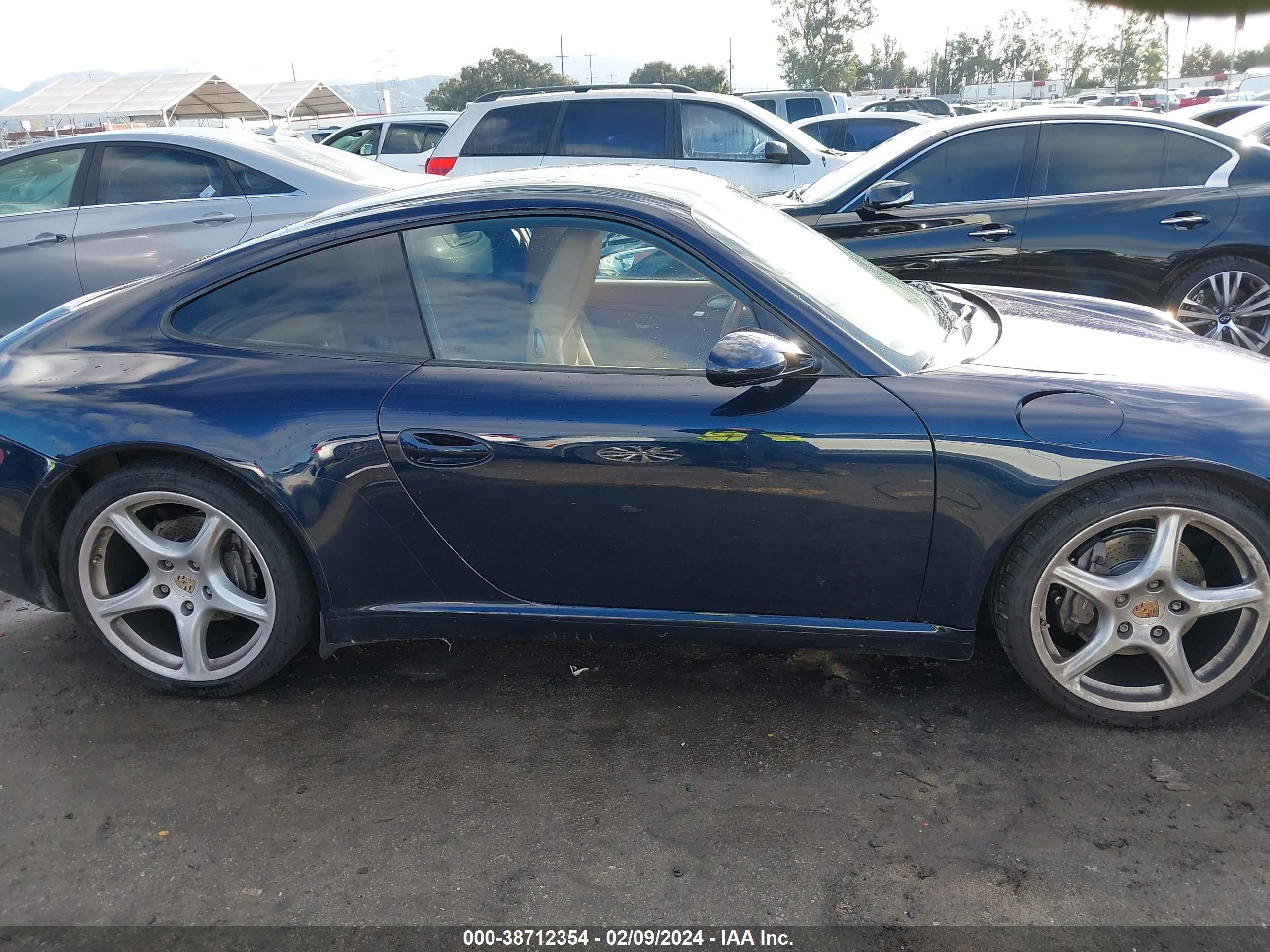 Photo 13 VIN: WP0AA29985S716574 - PORSCHE 911 