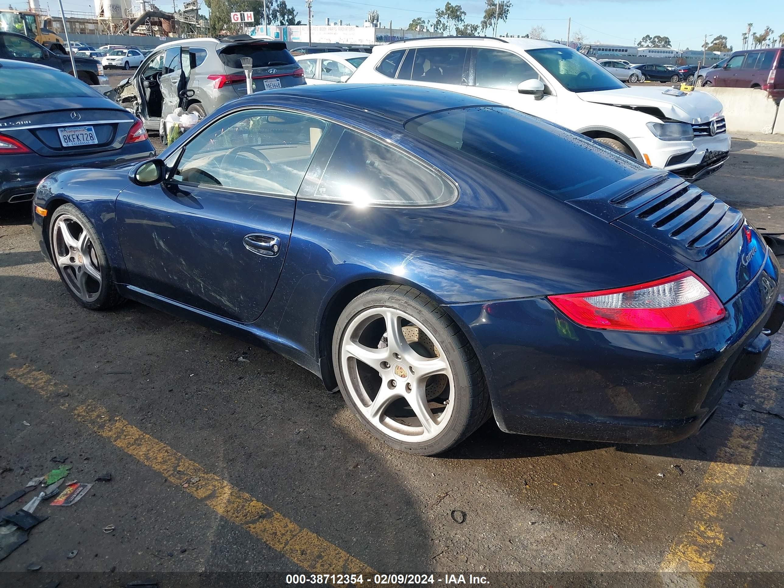 Photo 3 VIN: WP0AA29985S716574 - PORSCHE 911 