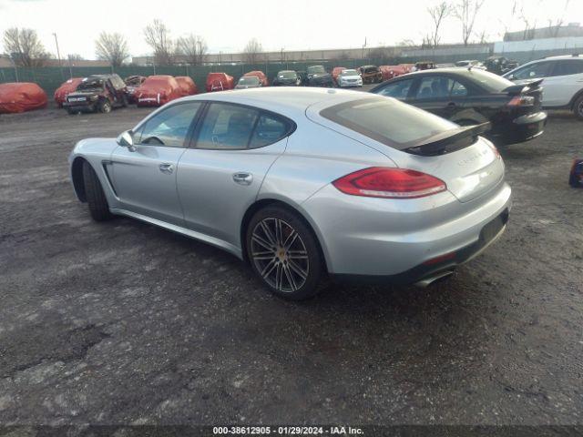 Photo 2 VIN: WP0AA2A71GL007637 - PORSCHE PANAMERA 