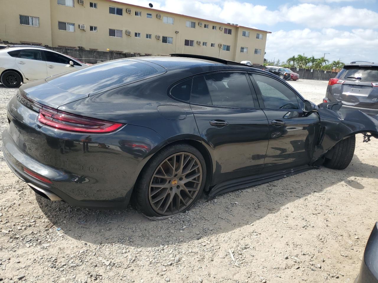 Photo 2 VIN: WP0AA2A73KL101222 - PORSCHE PANAMERA 