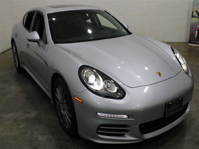 Photo 2 VIN: WP0AA2A77GL002037 - PORSCHE PANAMERA 