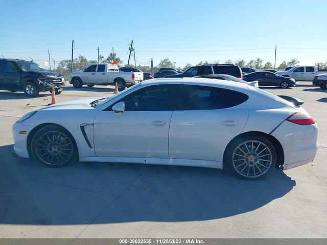 Photo 12 VIN: WP0AA2A79BL010729 - PORSCHE PANAMERA 