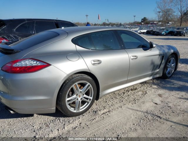 Photo 3 VIN: WP0AA2A7XCL010286 - PORSCHE PANAMERA 