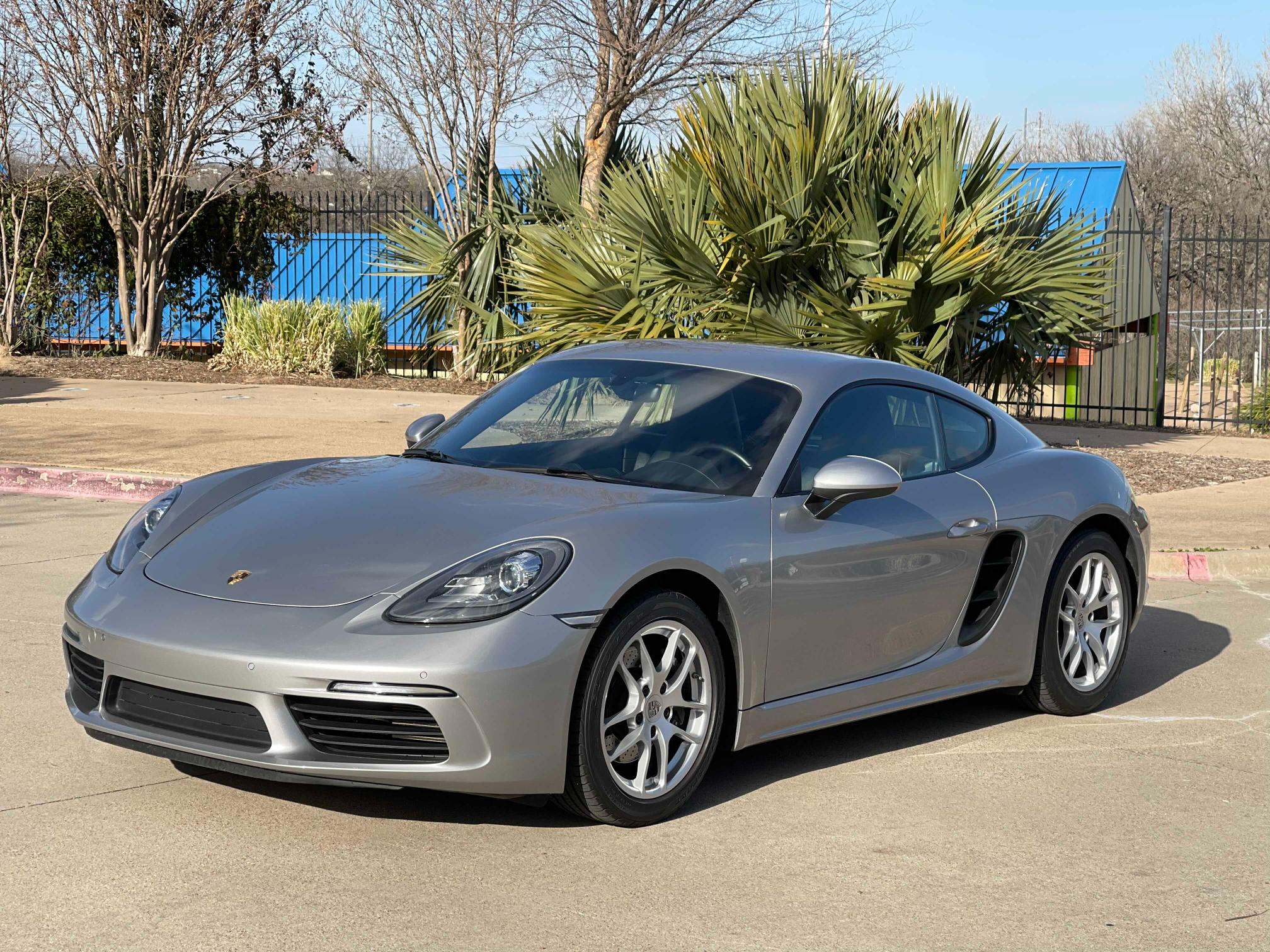 Photo 1 VIN: WP0AA2A82JK260276 - PORSCHE 718 CAYMAN 