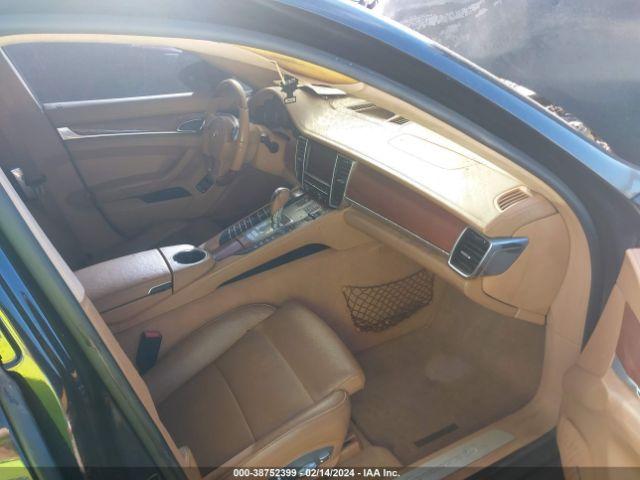 Photo 4 VIN: WP0AB2A70BL060190 - PORSCHE PANAMERA 