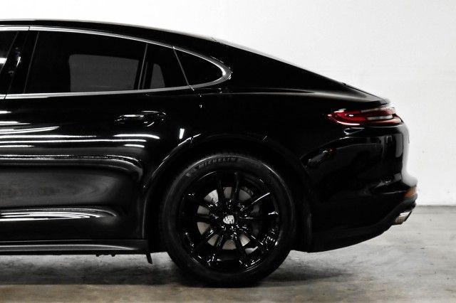 Photo 9 VIN: WP0AB2A70HL122082 - PORSCHE PANAMERA 