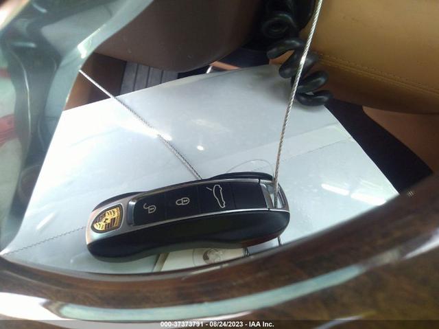 Photo 10 VIN: WP0AB2A73JL134586 - PORSCHE PANAMERA 