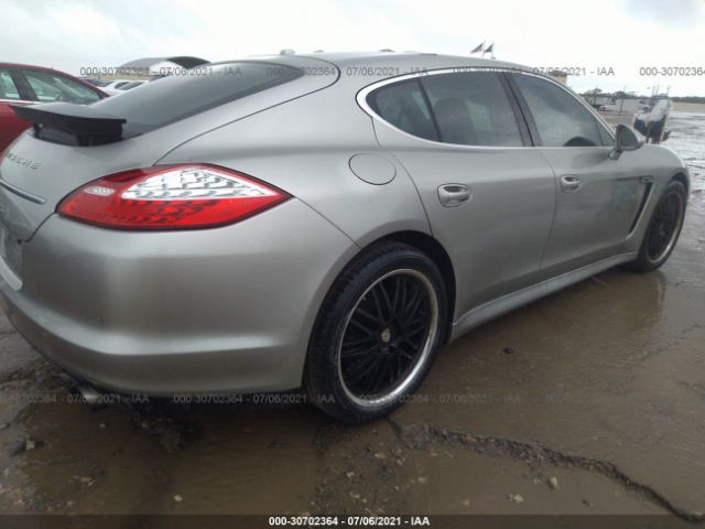 Photo 3 VIN: WP0AB2A7XAL064570 - PORSCHE PANAMERA 