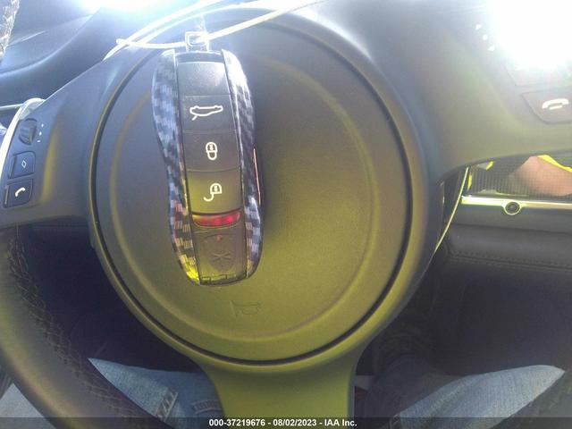 Photo 10 VIN: WP0AC2A70CL090613 - PORSCHE PANAMERA 