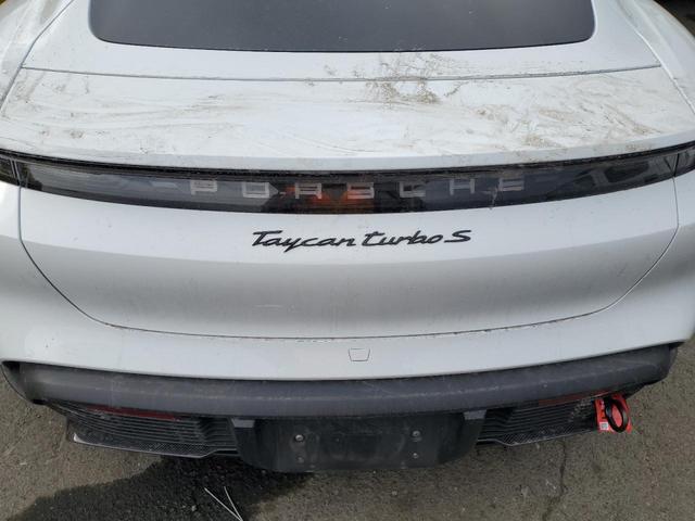 Photo 10 VIN: WP0AC2Y1XLSA70167 - PORSCHE TAYCAN 