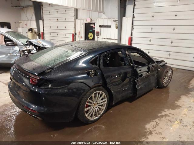 Photo 3 VIN: WP0AF2A7XHL150850 - PORSCHE PANAMERA 