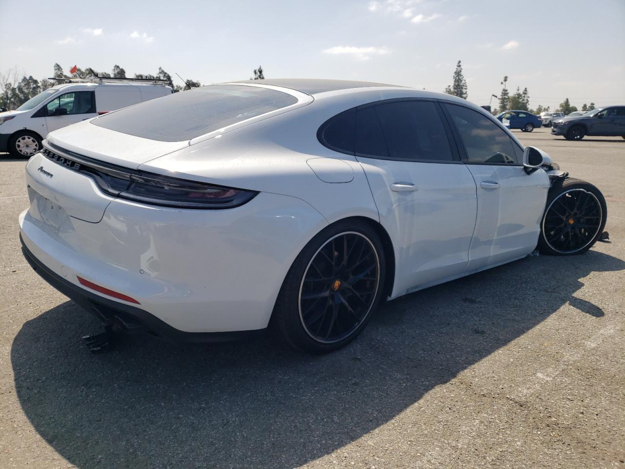 Photo 2 VIN: WP0AJ2A77PL103370 - PORSCHE PANAMERA 