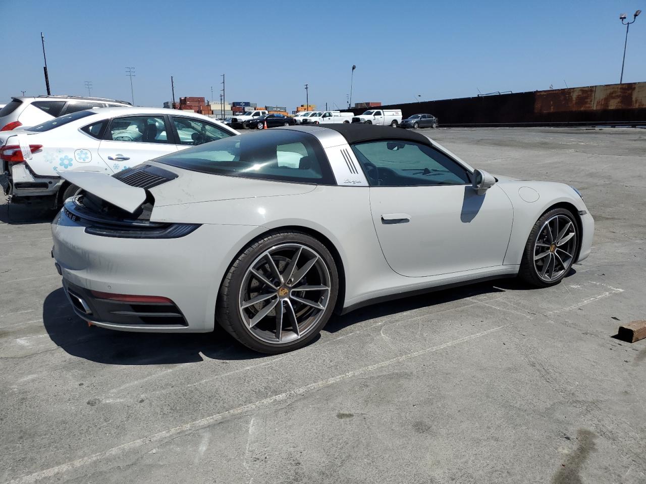 Photo 2 VIN: WP0BA2A90NS226162 - PORSCHE 911 