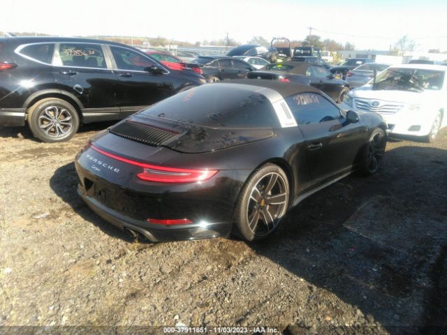 Photo 3 VIN: WP0BA2A95HS132220 - PORSCHE 911 