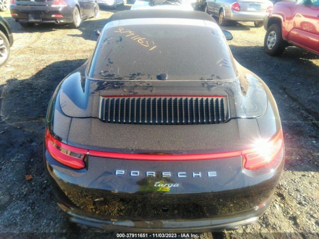 Photo 9 VIN: WP0BA2A95HS132220 - PORSCHE 911 