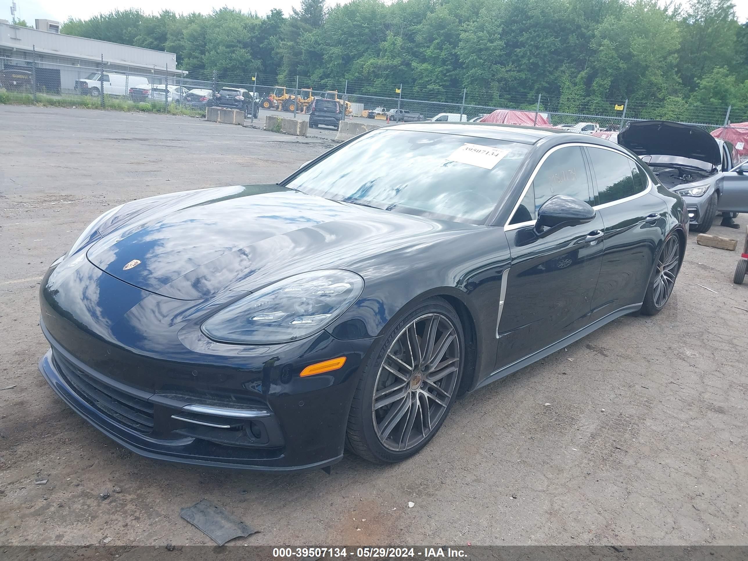 Photo 1 VIN: WP0BB2A75JL165147 - PORSCHE PANAMERA 