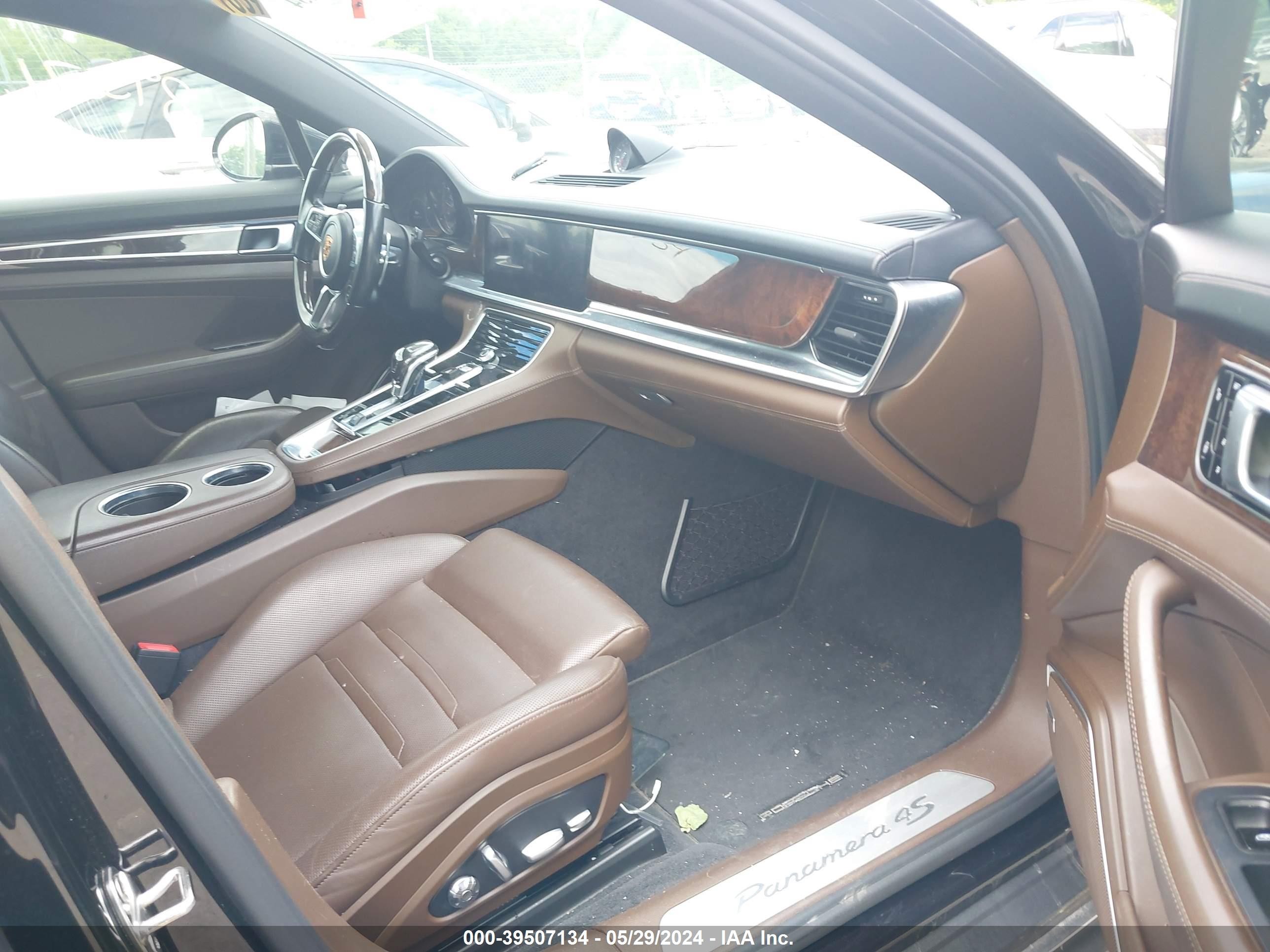 Photo 4 VIN: WP0BB2A75JL165147 - PORSCHE PANAMERA 