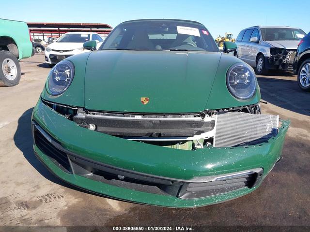 Photo 12 VIN: WP0BB2A92NS231263 - PORSCHE 911 