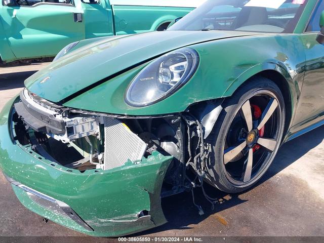 Photo 5 VIN: WP0BB2A92NS231263 - PORSCHE 911 