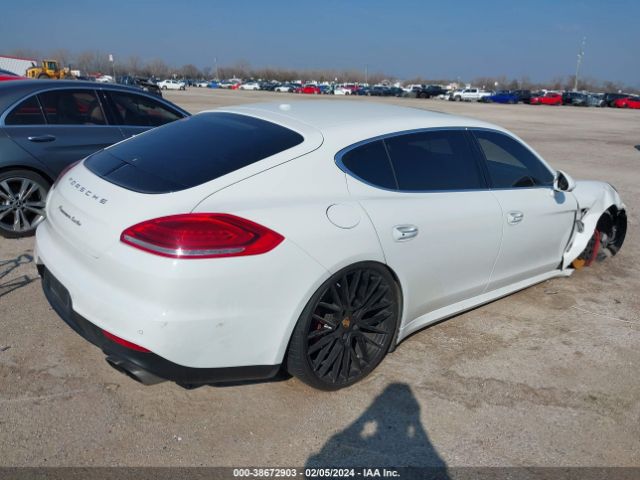 Photo 3 VIN: WP0BC2A71EL077117 - PORSCHE PANAMERA T 