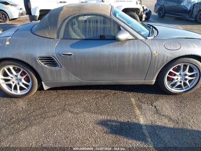 Photo 12 VIN: WP0CA298X3U620477 - PORSCHE BOXSTER 