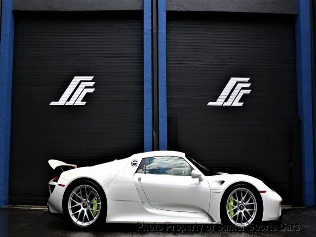 Photo 0 VIN: WP0CA2A10FS800453 - PORSCHE 918 SPYDER 