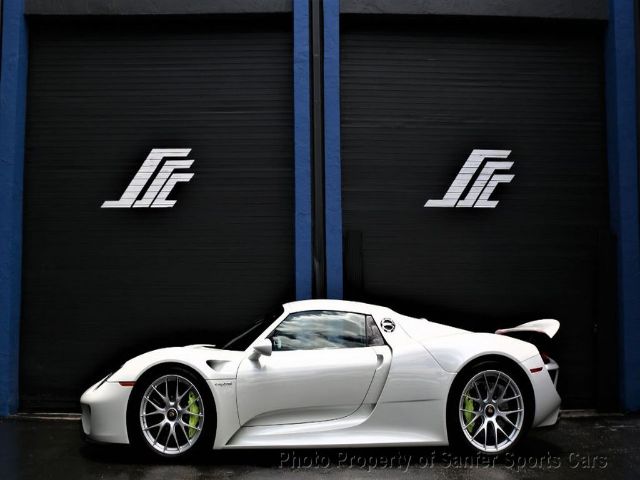 Photo 1 VIN: WP0CA2A10FS800453 - PORSCHE 918 SPYDER 