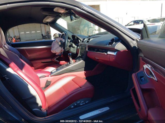 Photo 4 VIN: WP0CA2A82HS220704 - PORSCHE 718 BOXSTER 