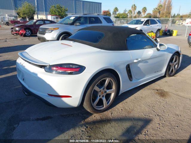 Photo 3 VIN: WP0CA2A85HS221619 - PORSCHE 718 BOXSTER 