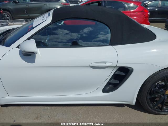 Photo 14 VIN: WP0CA2A89KS211313 - PORSCHE 718 BOXSTER 