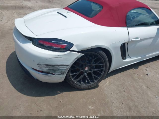 Photo 5 VIN: WP0CA2A8XHS221440 - PORSCHE 718 BOXSTER 