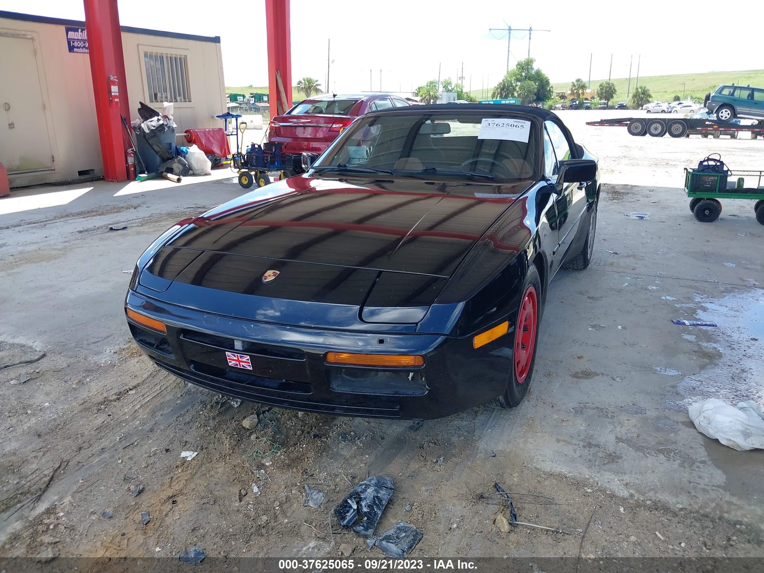 Photo 11 VIN: WP0CB2949LN481589 - PORSCHE 944 