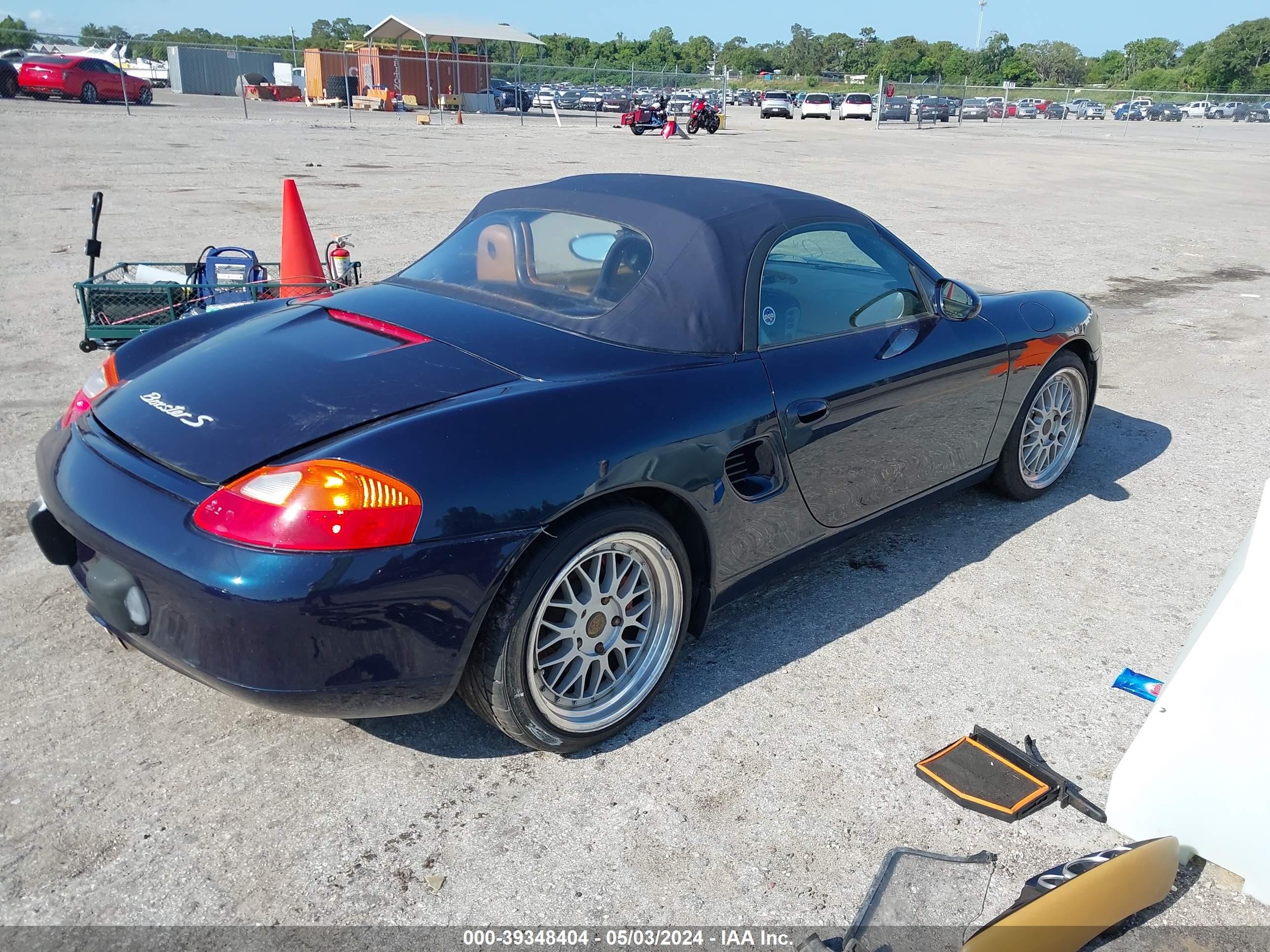 Photo 3 VIN: WP0CB2987YU661492 - PORSCHE BOXSTER 