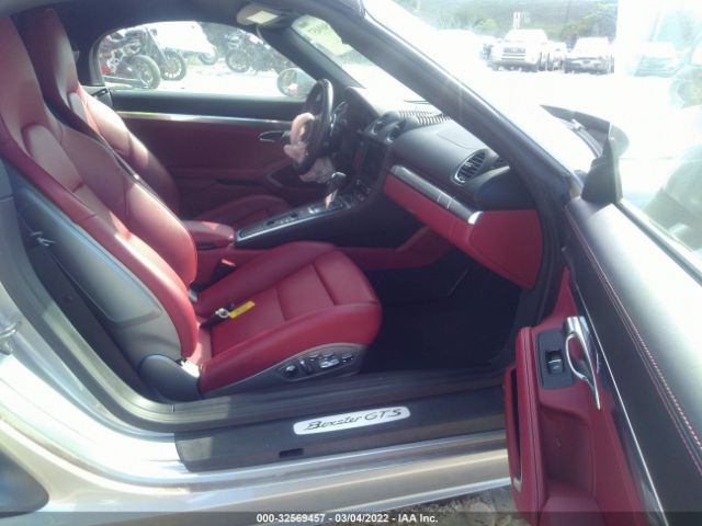 Photo 4 VIN: WP0CB2A81JS228697 - PORSCHE 718 BOXSTER 