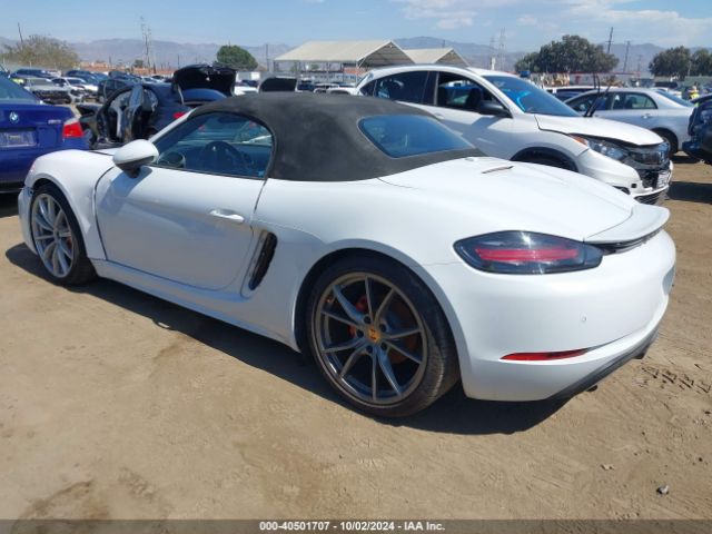 Photo 2 VIN: WP0CB2A81KS228734 - PORSCHE 718 BOXSTER 