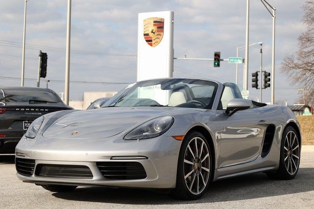 Photo 7 VIN: WP0CB2A81KS228975 - PORSCHE 718 BOXSTER 