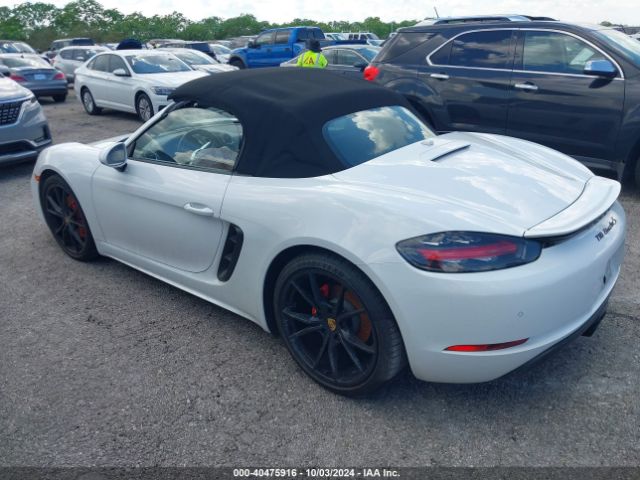 Photo 2 VIN: WP0CB2A82HS241677 - PORSCHE 718 BOXSTER 