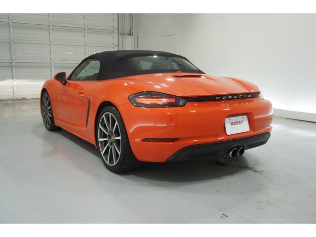 Photo 1 VIN: WP0CB2A85HS240135 - PORSCHE 718 BOXSTER 