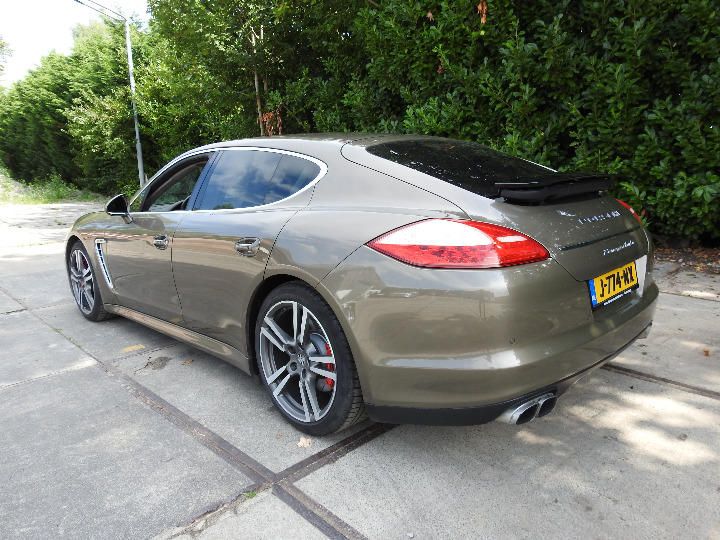 Photo 3 VIN: WP0ZZZ97ZBL080879 - PORSCHE PANAMERA HATCHBACK 