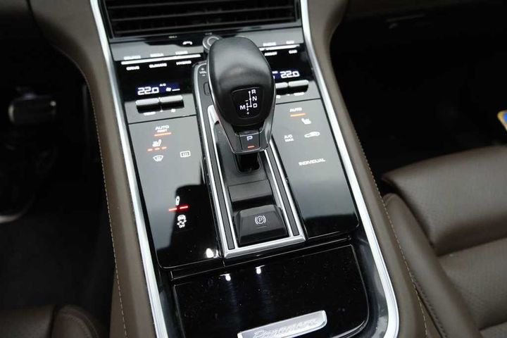 Photo 29 VIN: WP0ZZZ97ZHL116017 - PORSCHE PANAMERA 