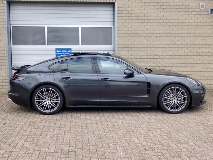 Photo 2 VIN: WP0ZZZ97ZJL129388 - PORSCHE PANAMERA 