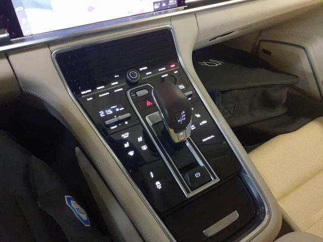 Photo 15 VIN: WP0ZZZ97ZML126598 - PORSCHE PANAMERA 4 E-HYBRID 