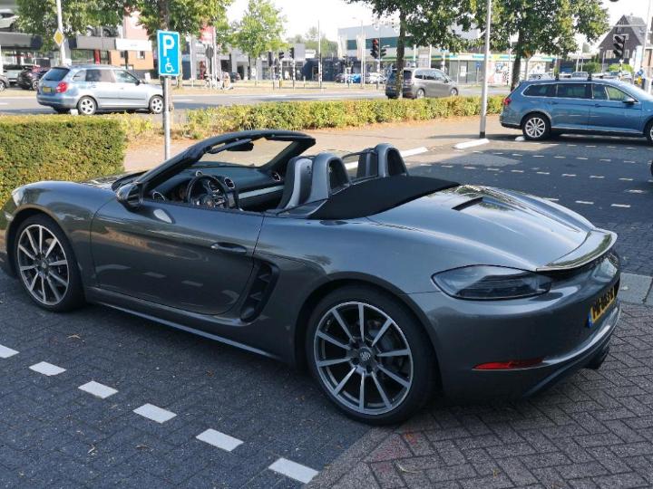 Photo 12 VIN: WP0ZZZ98ZJS220376 - PORSCHE 718 BOXSTER S 