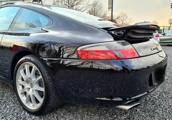 Photo 18 VIN: WP0ZZZ99Z4S600673 - PORSCHE 911 COUPE 